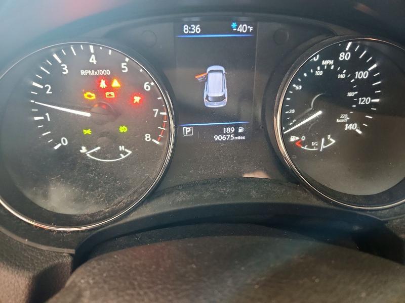 2018 NISSAN ROGUE SV — Фото 9 из 14