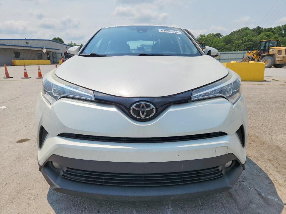2018 TOYOTA C-HR XLE PREMIUM — Фото 5 из 12