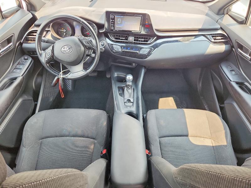 2018 TOYOTA C-HR XLE PREMIUM — Фото 8 из 12