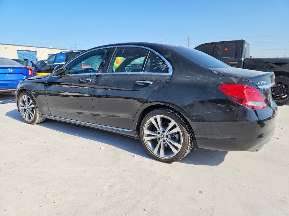 2018 MERCEDES-BENZ C 300 — Фото 2 из 12