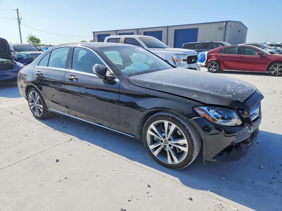 2018 MERCEDES-BENZ C 300 — Фото 4 из 12