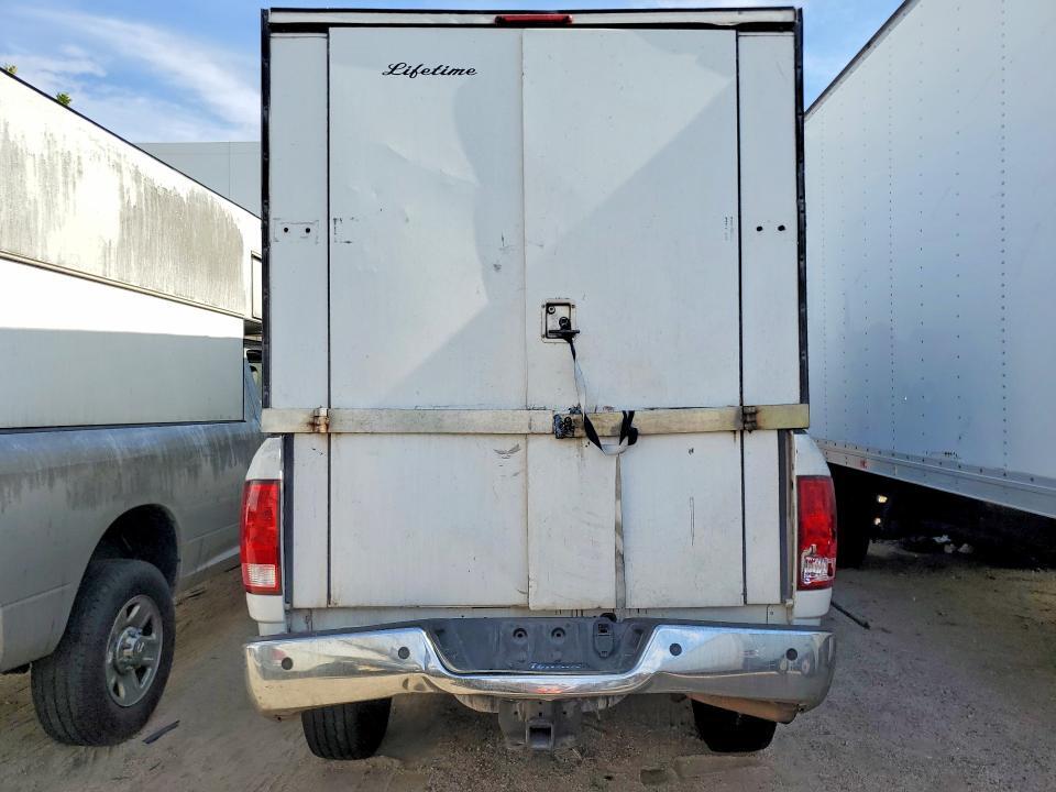 3C6UR5HJ1JG358410 2018 RAM 2500 photo no. 6