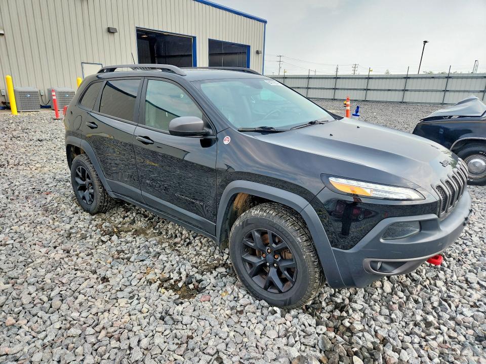 2017 JEEP CHEROKEE TRAILHAWK — Фото 4 из 12