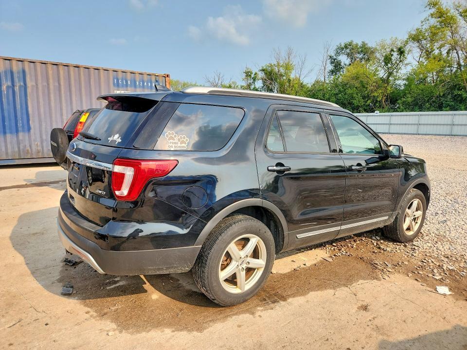 2017 FORD EXPLORER XLT — Фото 3 из 13