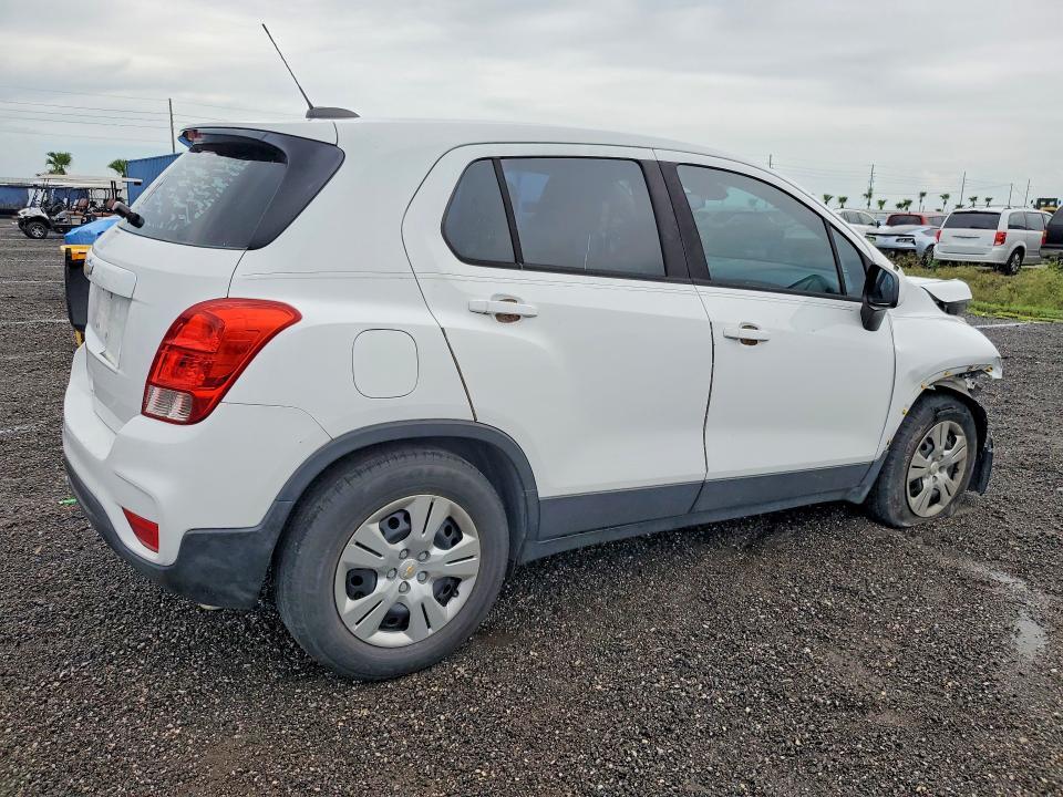 2017 CHEVROLET TRAX LS — Фото 3 из 14
