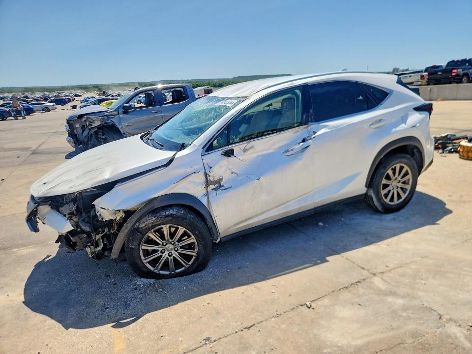 JTJYARBZ0H2079263 2017 LEXUS NX 200T photo no. 1