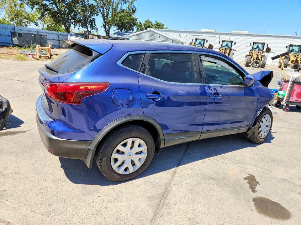 2017 NISSAN ROGUE SPORT S — Фото 3 из 13
