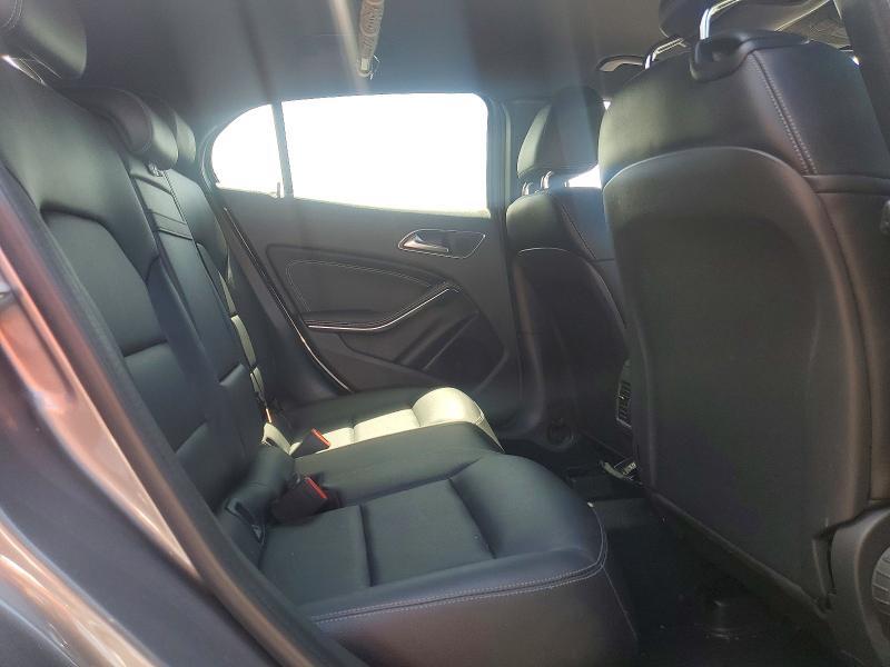 2016 MERCEDES-BENZ GLA 250 — Фото 10 из 13