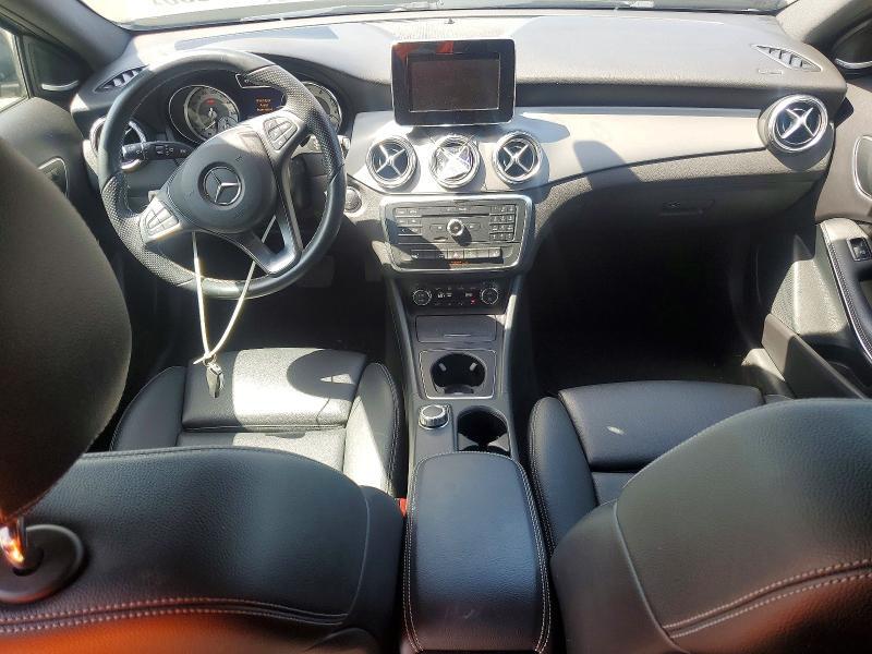2016 MERCEDES-BENZ GLA 250 — Фото 8 из 13