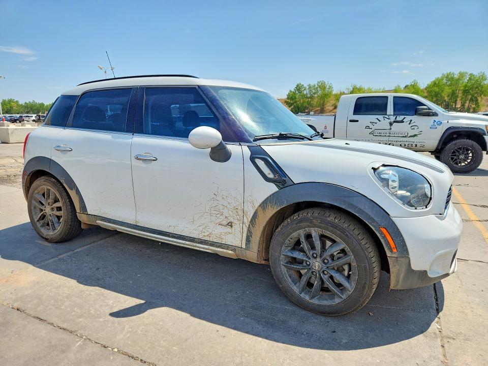 2016 MINI COOPER S COUNTRYMAN — Фото 4 из 12