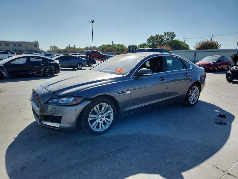 2016 JAGUAR XF SAJBD4BV2GCY16215