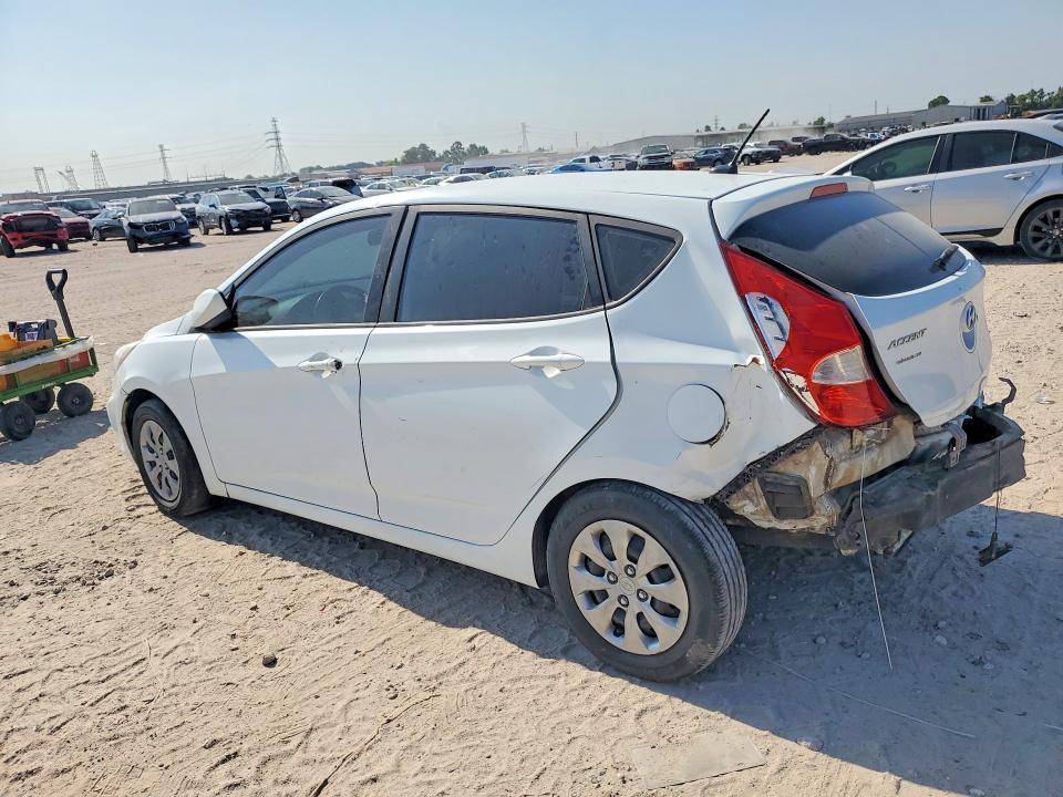 2016 HYUNDAI ACCENT SE — Фото 2 из 14