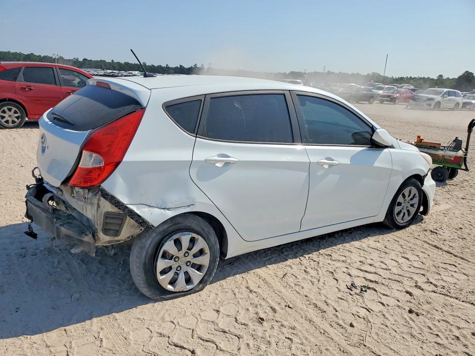 2016 HYUNDAI ACCENT SE — Фото 3 из 14