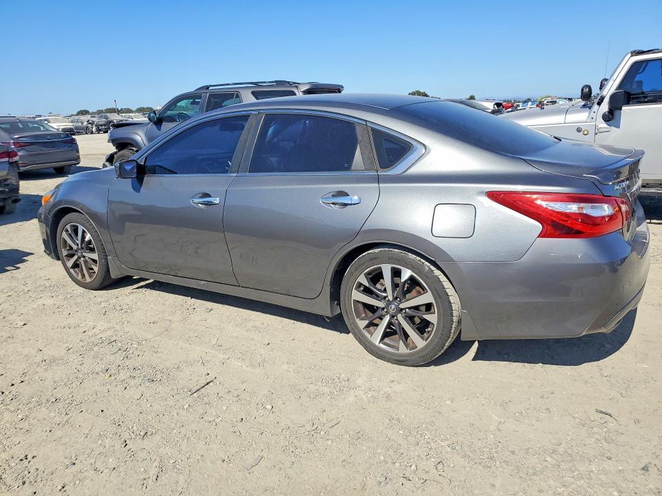2016 NISSAN ALTIMA 2.5 SR — Фото 2 из 12