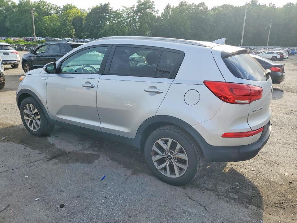 KNDPBCAC1F7734097 2015 KIA SPORTAGE photo no. 2