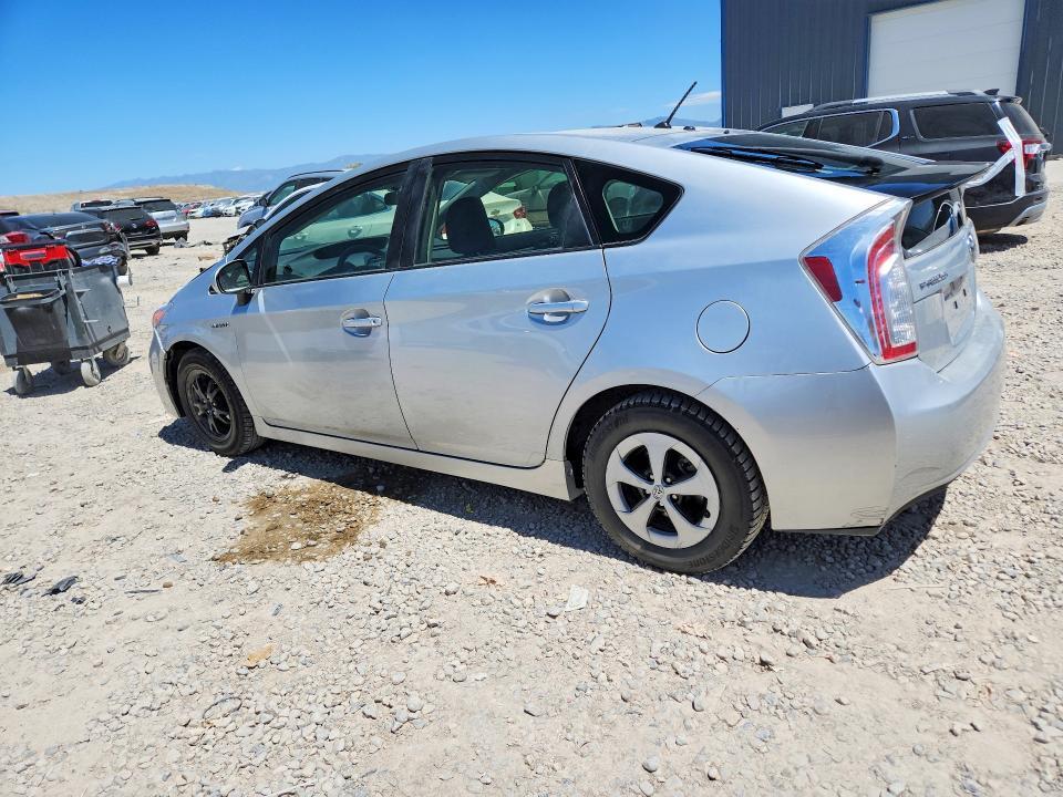 JTDKN3DU0F0476881 2015 TOYOTA PRIUS photo no. 2