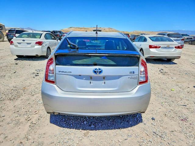 JTDKN3DU0F0476881 2015 TOYOTA PRIUS photo no. 6