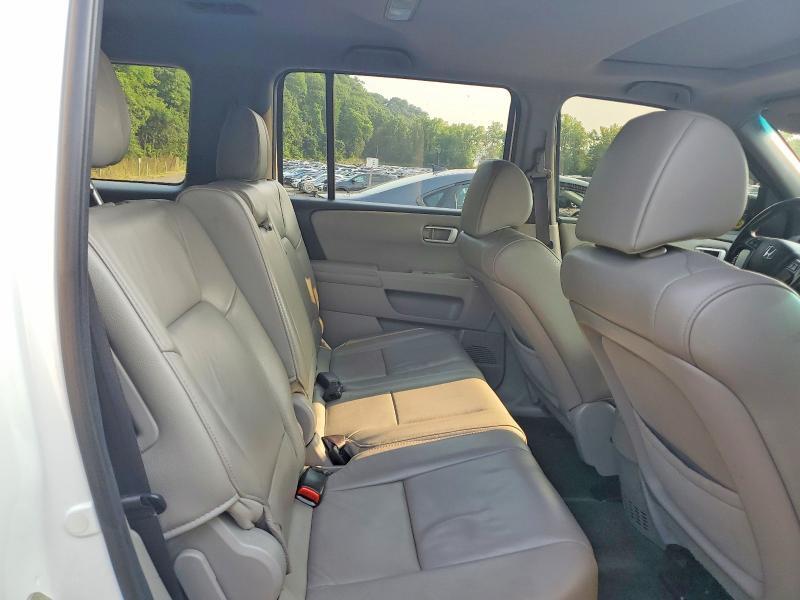 5FNYF4H50EB028060 2014 HONDA PILOT photo no. 11
