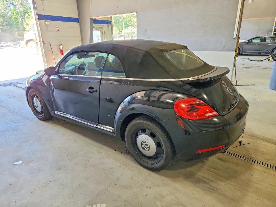 3VW517AT0EM813957 2014 VOLKSWAGEN BEETLE photo no. 2