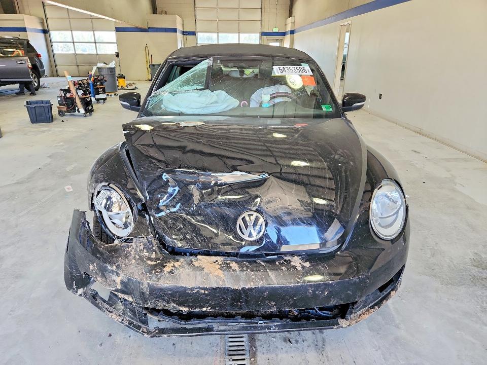 3VW517AT0EM813957 2014 VOLKSWAGEN BEETLE photo no. 5