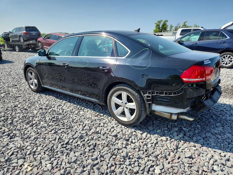 2014 VOLKSWAGEN PASSAT S — Фото 2 из 12