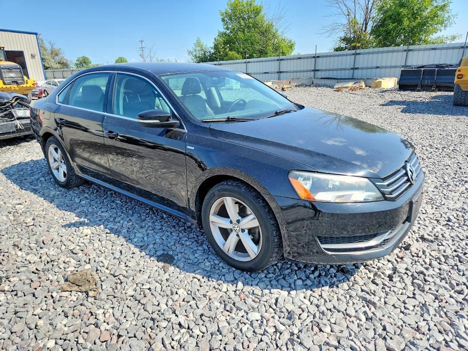 2014 VOLKSWAGEN PASSAT S — Фото 4 из 12