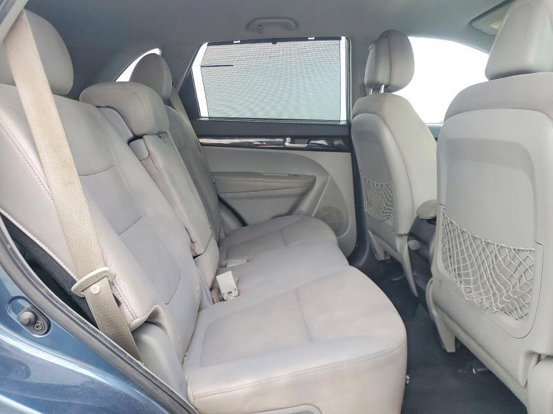 2014 KIA SORENTO LX — Фото 10 из 12