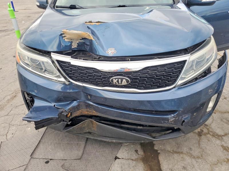 2014 KIA SORENTO LX — Фото 11 из 12