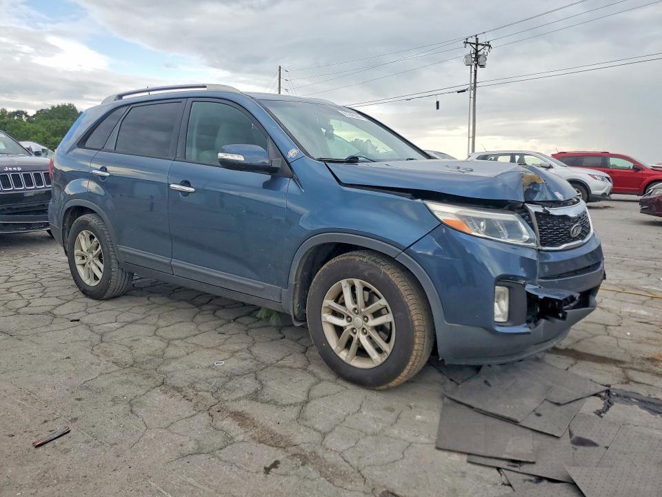 2014 KIA SORENTO LX — Фото 4 из 12