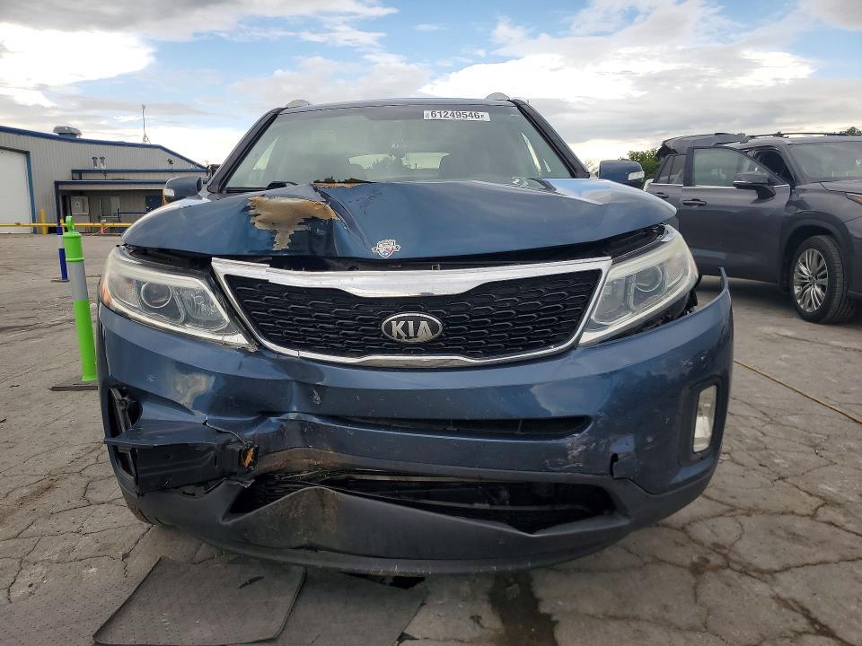 2014 KIA SORENTO LX — Фото 5 из 12