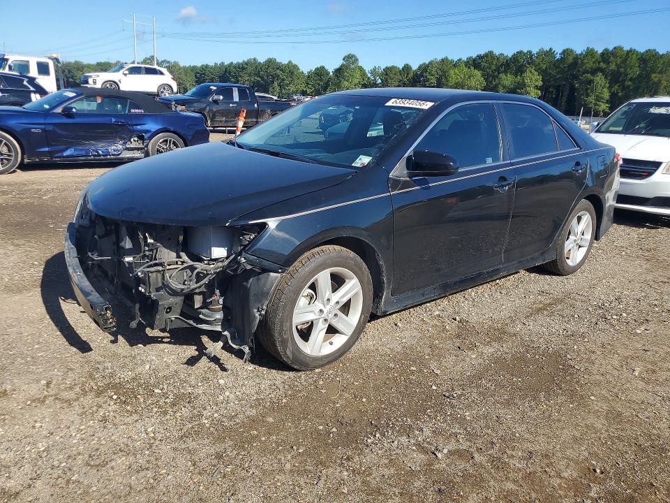 4T1BF1FK0EU317178 2014 TOYOTA CAMRY photo no. 1
