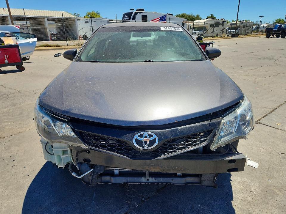 2014 TOYOTA CAMRY SE — Фото 5 из 13