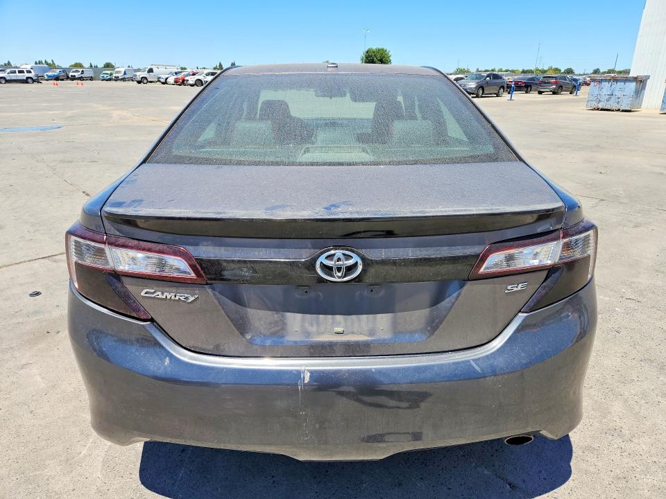 2014 TOYOTA CAMRY SE — Фото 6 из 13