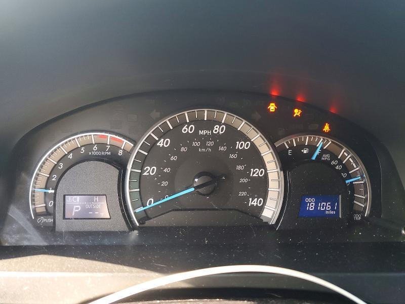2014 TOYOTA CAMRY SE — Фото 9 из 12