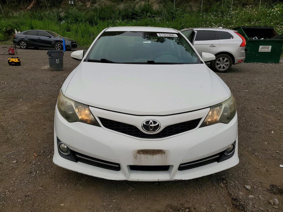 2013 TOYOTA CAMRY SE — Фото 5 из 12