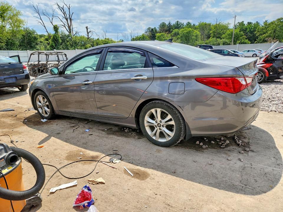 2013 HYUNDAI SONATA LIMITED — Фото 2 из 12