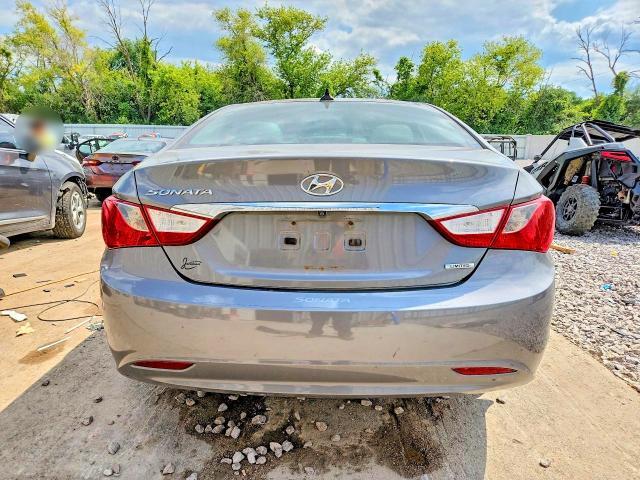 2013 HYUNDAI SONATA LIMITED — Фото 6 из 12