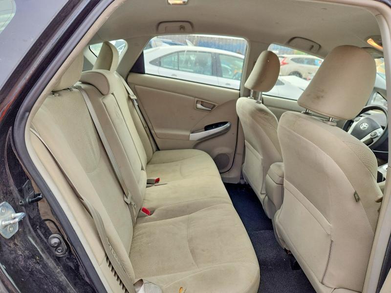 2013 TOYOTA PRIUS TWO — Фото 10 из 12