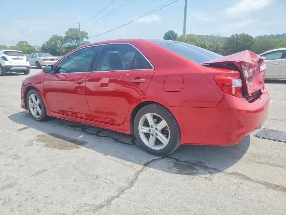 2013 TOYOTA CAMRY SE — Фото 2 из 12