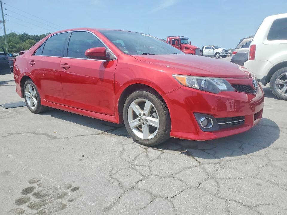 2013 TOYOTA CAMRY SE — Фото 4 из 12