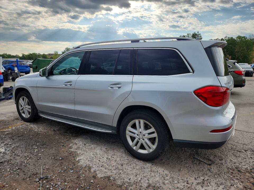2013 MERCEDES-BENZ GL 450 4MATIC — Фото 2 из 13