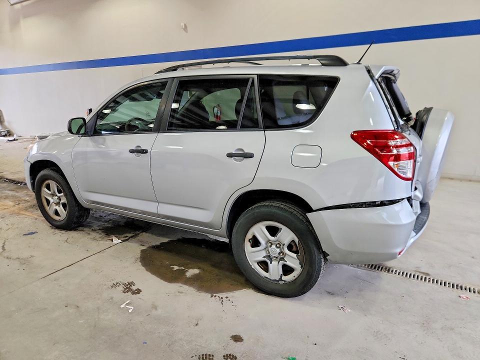 2T3BF4DV8CW180896 2012 TOYOTA RAV4 photo no. 2