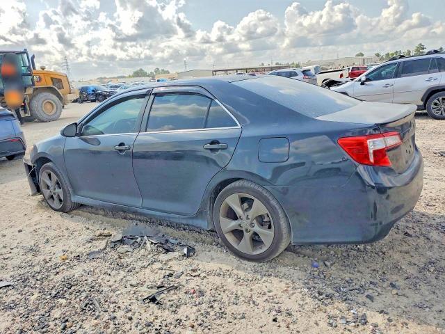 2012 TOYOTA CAMRY SE V6 — Фото 2 из 13