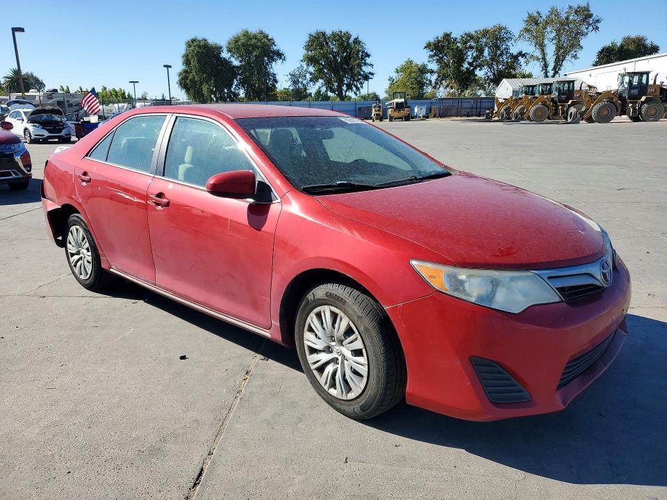 2012 TOYOTA CAMRY LE — Фото 4 из 12