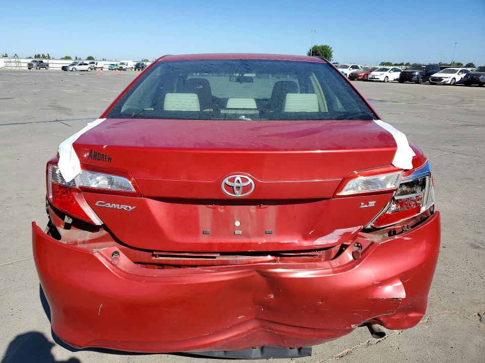 2012 TOYOTA CAMRY LE — Фото 6 из 12
