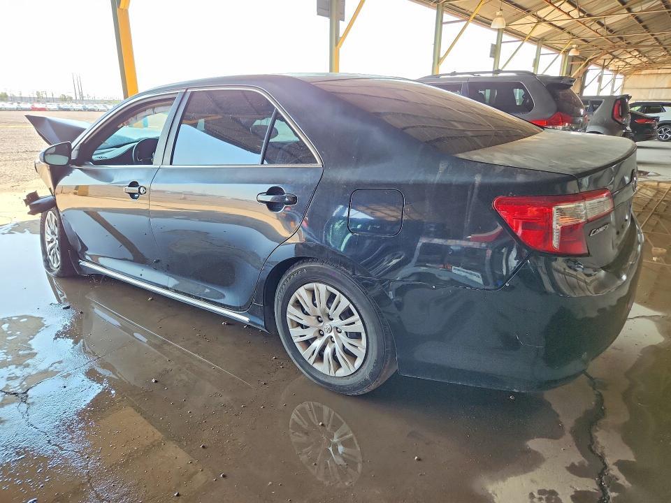 2012 TOYOTA CAMRY LE — Фото 2 из 12