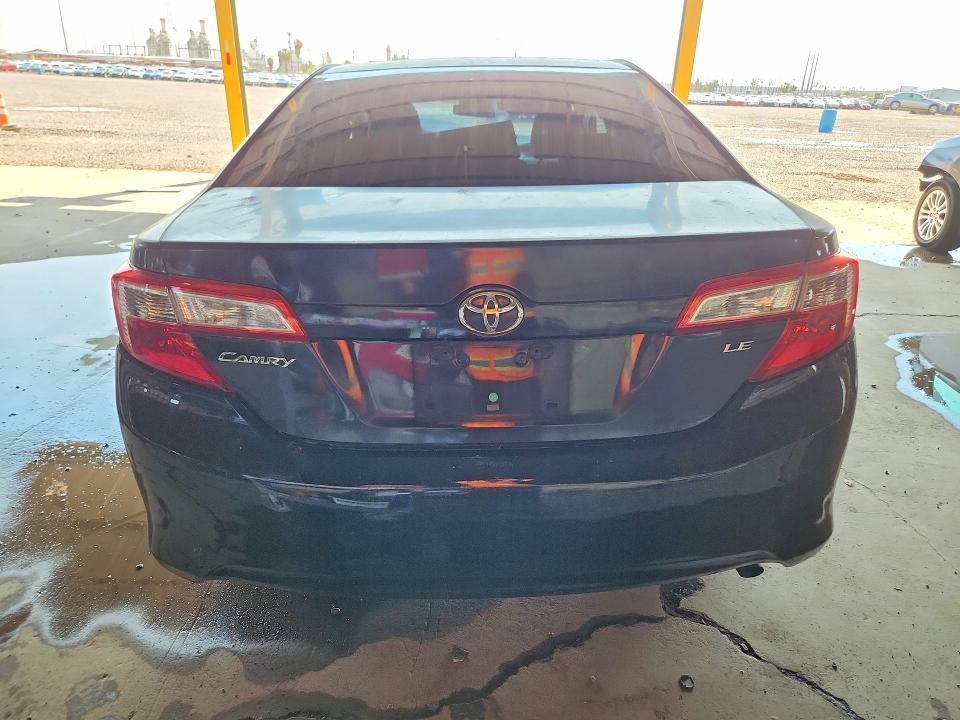 2012 TOYOTA CAMRY LE — Фото 6 из 12