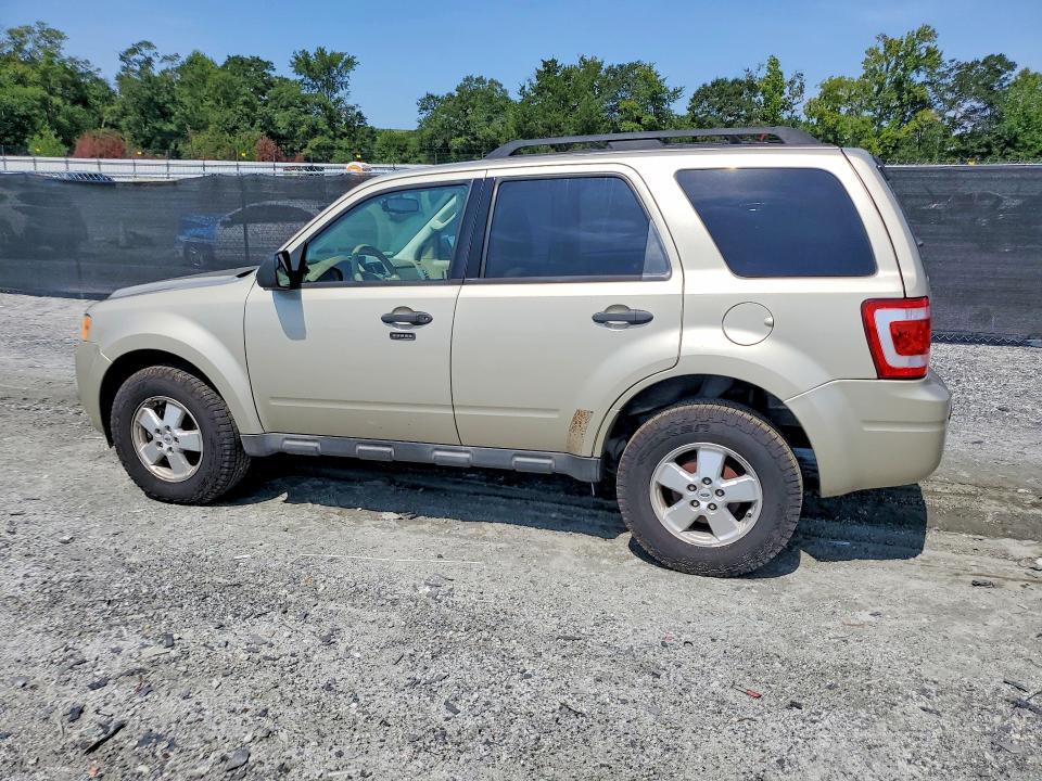 2011 FORD ESCAPE XLT — Фото 2 из 13