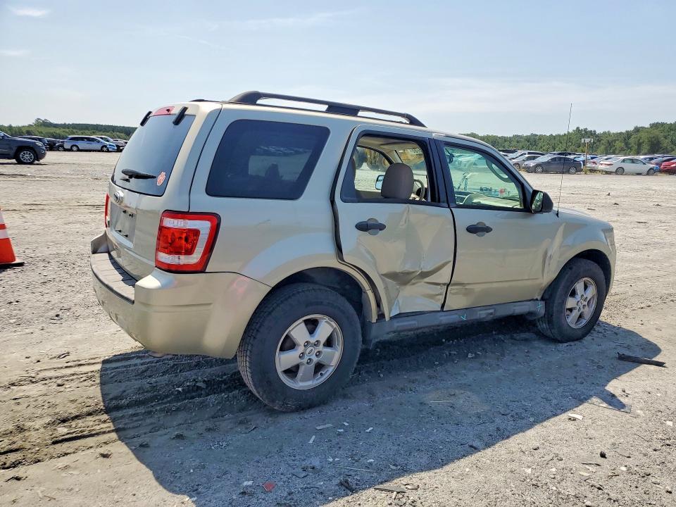 2011 FORD ESCAPE XLT — Фото 3 из 13