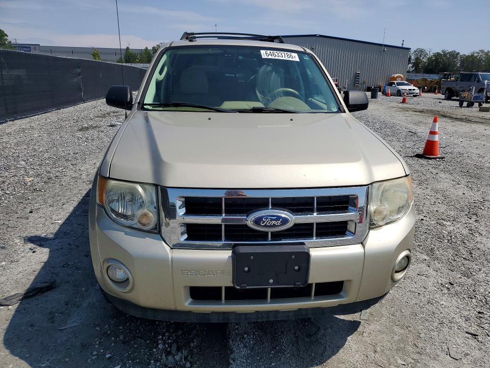 2011 FORD ESCAPE XLT — Фото 5 из 13